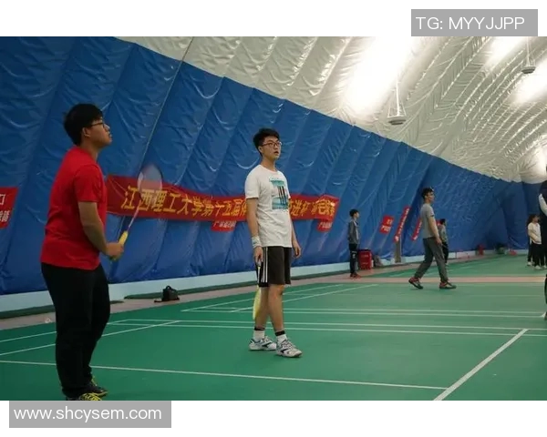 杭州羽毛球队在精英赛中以90分稳居积分榜首位展现强劲实力 杭州羽毛球队在精英赛中以90分稳居积分榜首位展现强劲实力