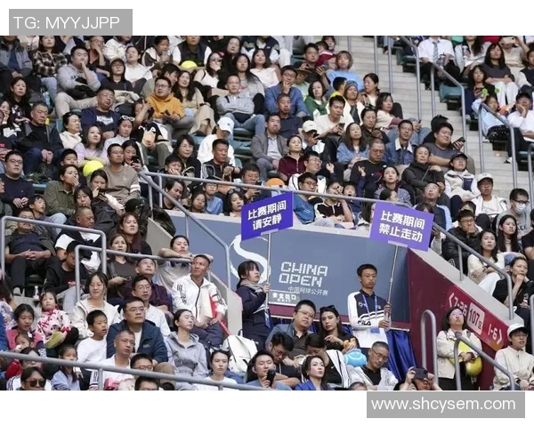 B斯光荣与墨尔本胜利的精彩对决引发球迷热议与期待 B斯光荣与墨尔本胜利的精彩对决引发球迷热议与期待