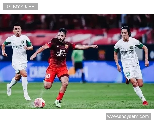 上港与申花德比战精彩回顾及最终结果分析