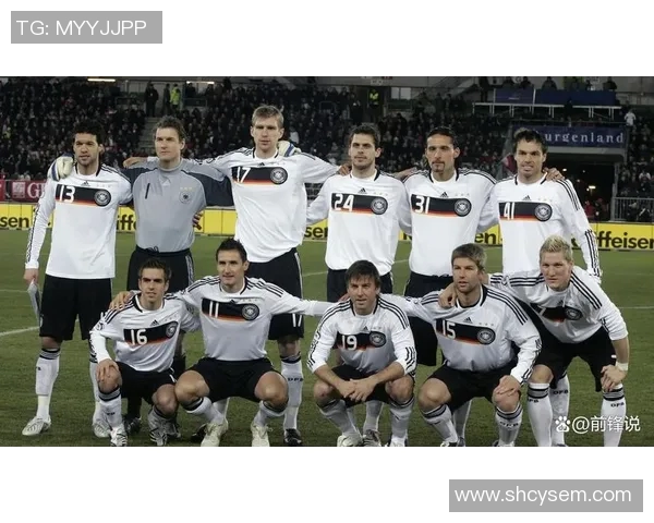 德国与意大利足球对决出场阵容分析与战术解读