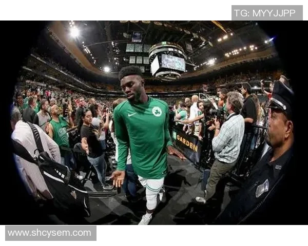 杰伦布朗如何在NBA赛场上展现领导力与全面技能的完美结合 杰伦布朗如何在NBA赛场上展现领导力与全面技能的完美结合