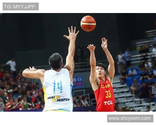 男篮蓝队与乌克兰激战视频回顾精彩瞬间与赛后分析 男篮蓝队与乌克兰激战视频回顾精彩瞬间与赛后分析