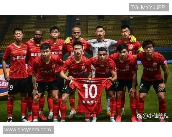 赫罗纳主场迎战曼城能否上演惊天逆转引发球迷热议 赫罗纳主场迎战曼城能否上演惊天逆转引发球迷热议