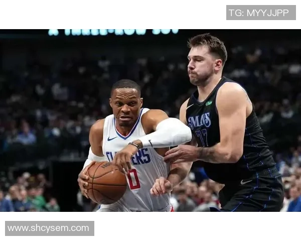 阿泰与威少的对决:谁能在赛场上书写新的传奇故事 阿泰与威少的对决:谁能在赛场上书写新的传奇故事