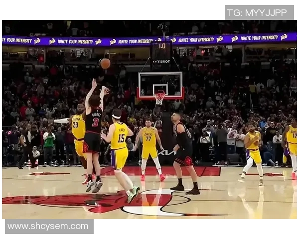 约什吉迪带领球队崛起展现年轻球员的无限潜力与未来希望 约什吉迪带领球队崛起展现年轻球员的无限潜力与未来希望