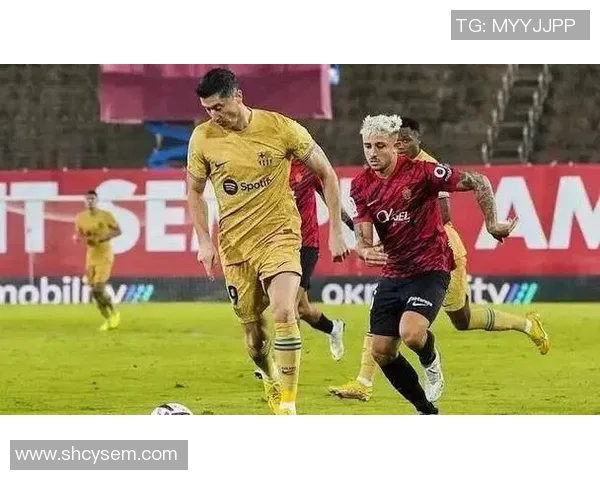 莱万在新赛季的表现分析及其对球队战术的影响探讨 莱万在新赛季的表现分析及其对球队战术的影响探讨