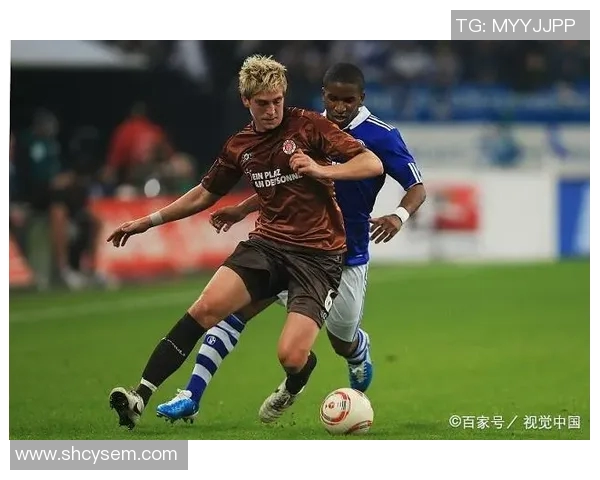 达姆队与圣保利队激战正酣谁能在这场较量中笑到最后 达姆队与圣保利队激战正酣谁能在这场较量中笑到最后