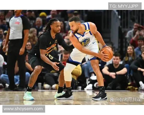 骑士与勇士精彩对决录像回顾25日比赛亮点与精彩瞬间分析