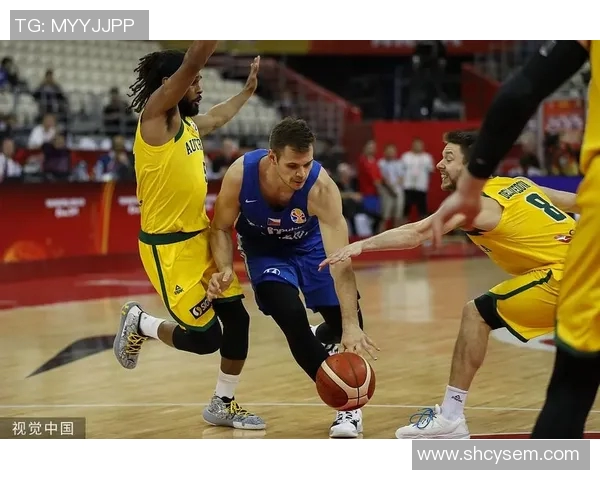 捷克与澳大利亚足球对决结果揭晓精彩瞬间回顾与分析